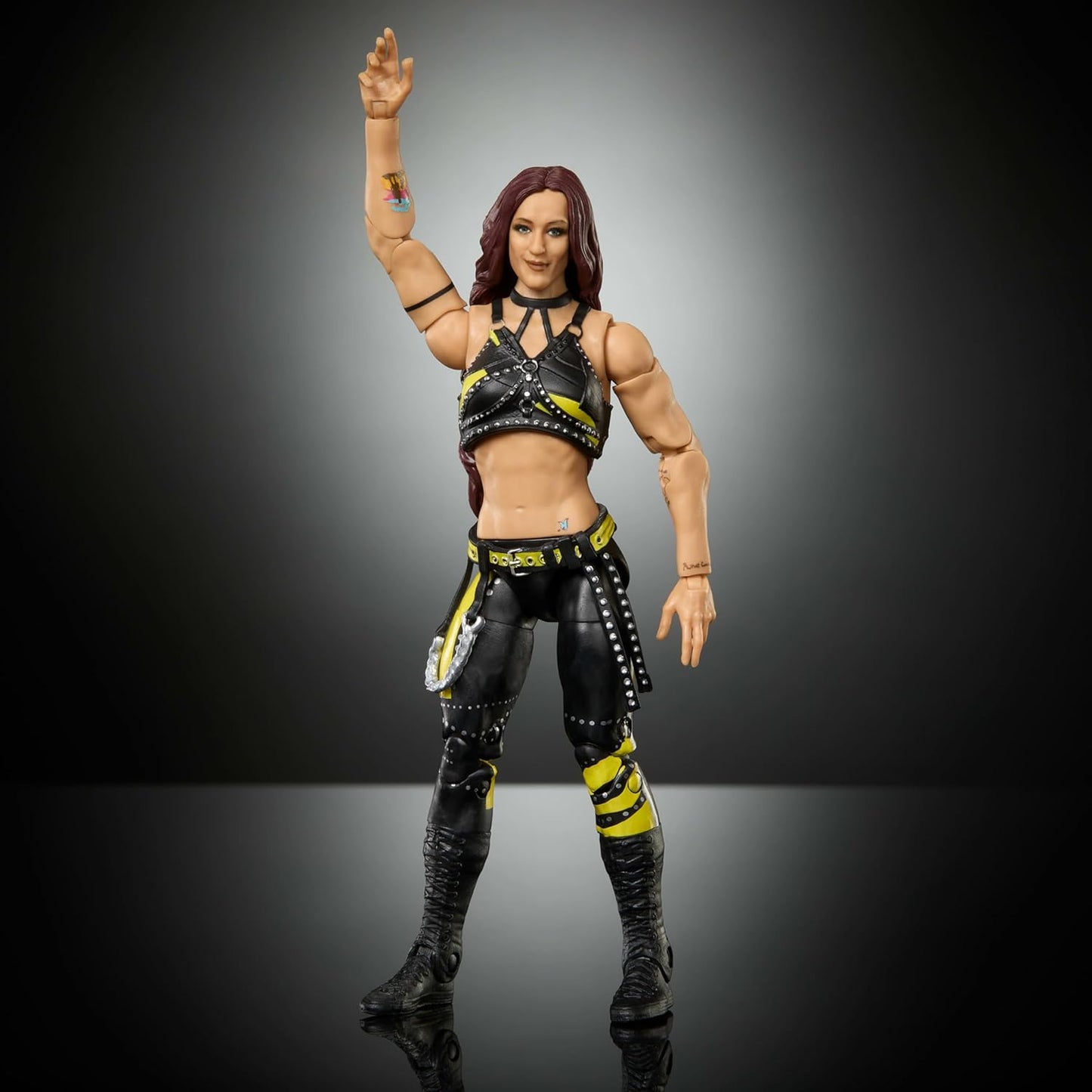 Mattel WWE Elite Action Figure & Accessories, Series #121 Set, 6-inch Collectible Alba Fyre with 25 Articulation Points & Swappable Hands